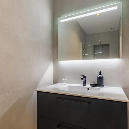 Apartament Spacious Air-conditioned In Bastille, 11th *